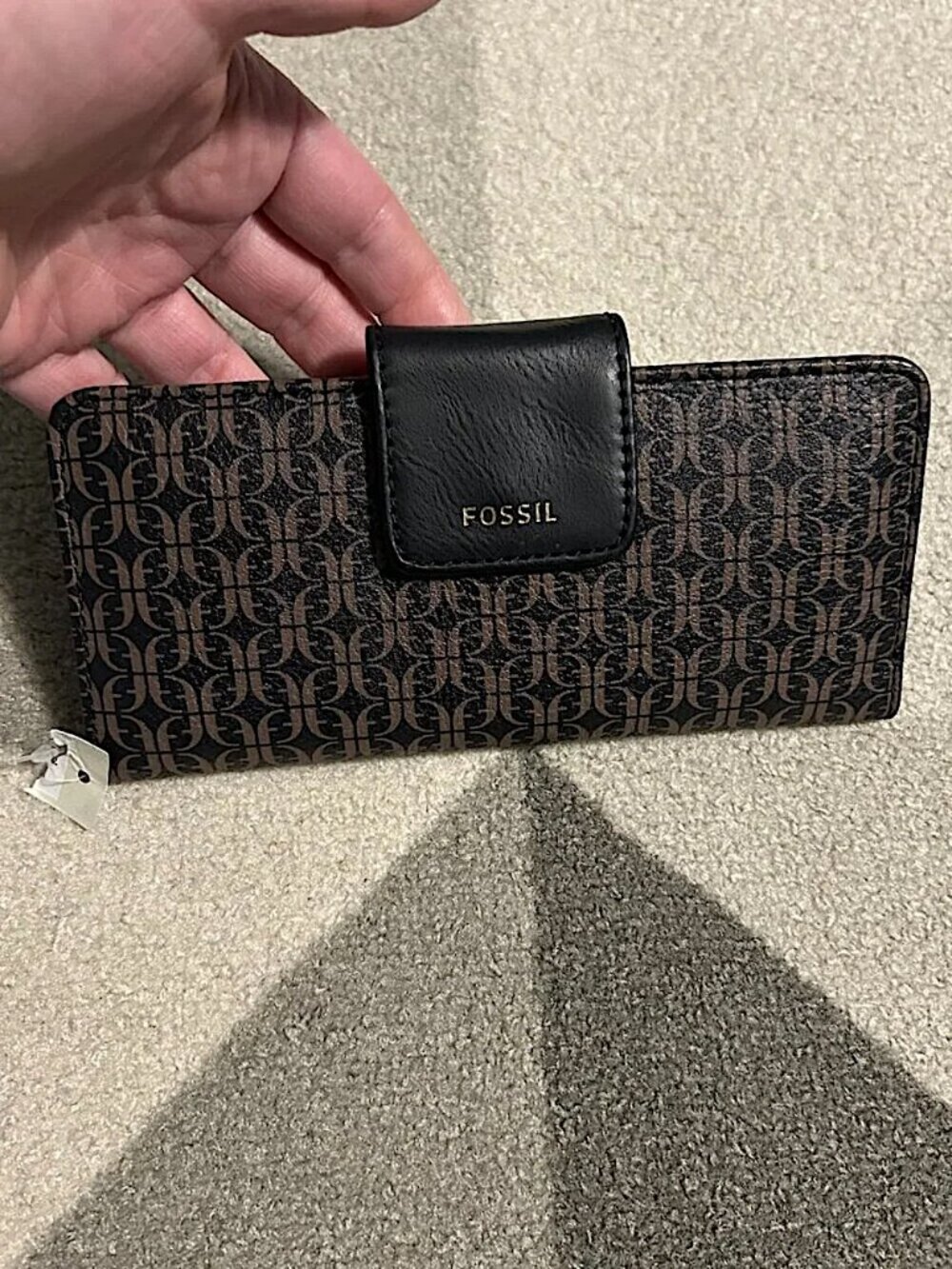 NWOT Fossil Madison Slim Bifold Clutch Wallet Signature Logo Pattern Vegan